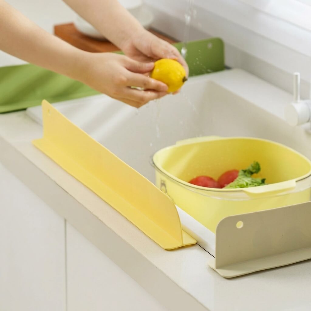 Flexible Silicone Sink Splash Guard – Water Splash Protector - Homigo